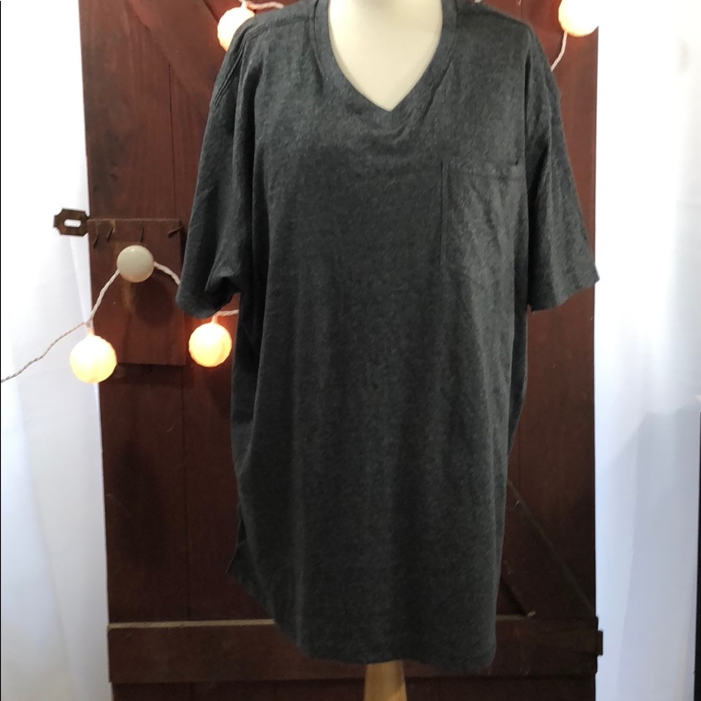 Gray V neck men’s pocket tee NWOT B size 3XL